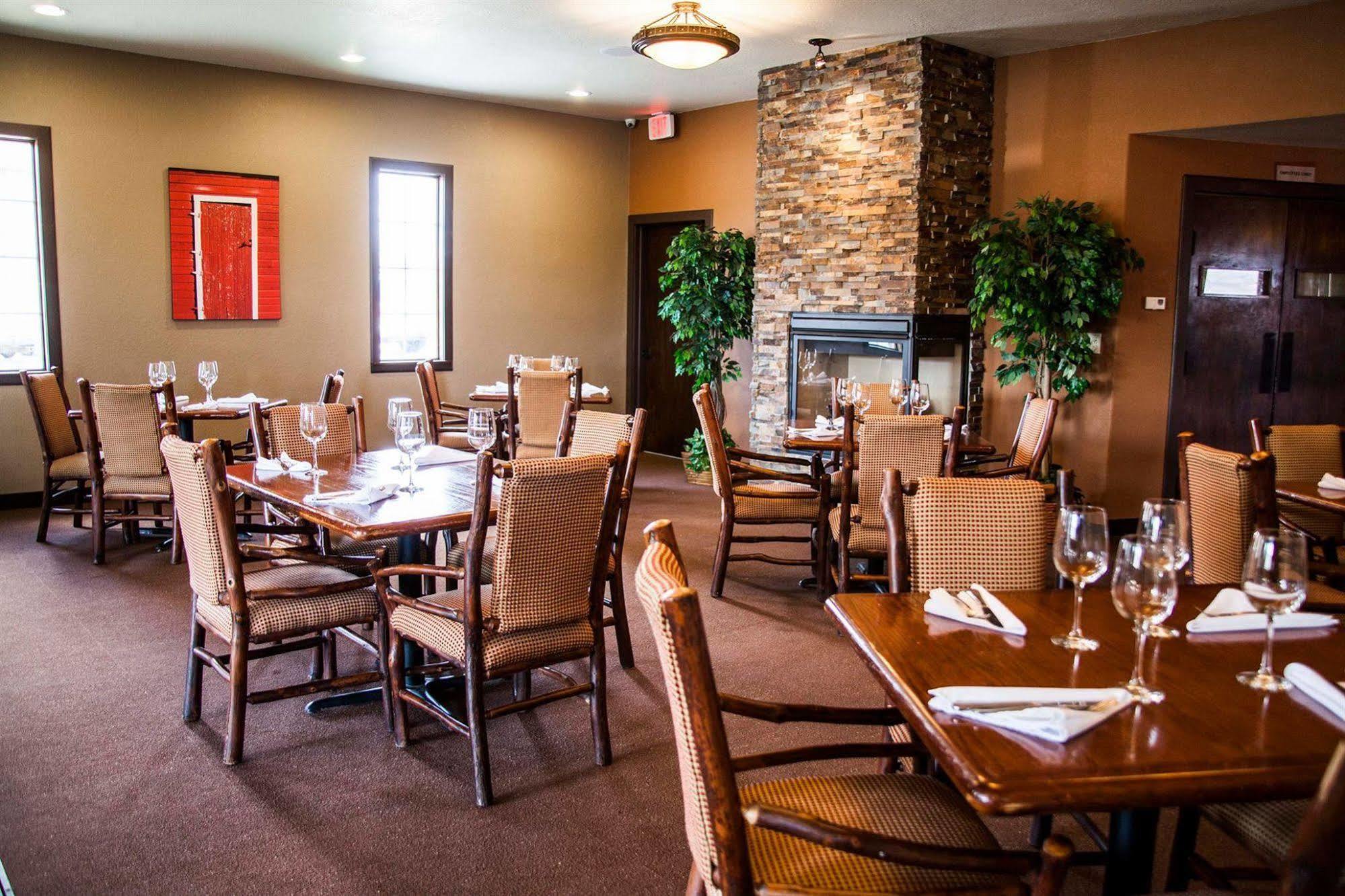 The Inn At Tomichi Village Gunnison Exterior photo
